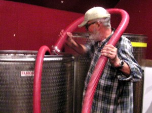 Aerating the fermenting grapes