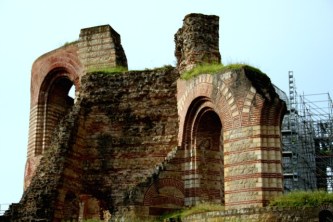 runis-of-imperial-baths