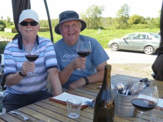 waiting-for-pizza-at-norms-2